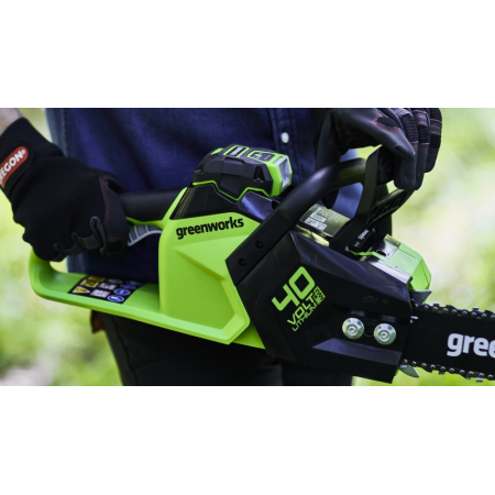 Цепная пила аккумуляторная (2005807UA) GreenWorks GD40CS18, 40V, 40 см, бесщеточная,  1,8 КВТ, с АКБ 2АЧ и ЗУ, фото , изображение 6