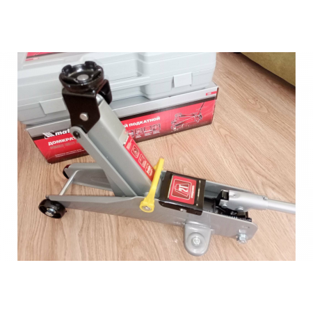 Домкрат MATRIX 51028 гидравлический подкатный 2 т h подъема 135–385мм в пласт. кейсе master, фото , изображение 28